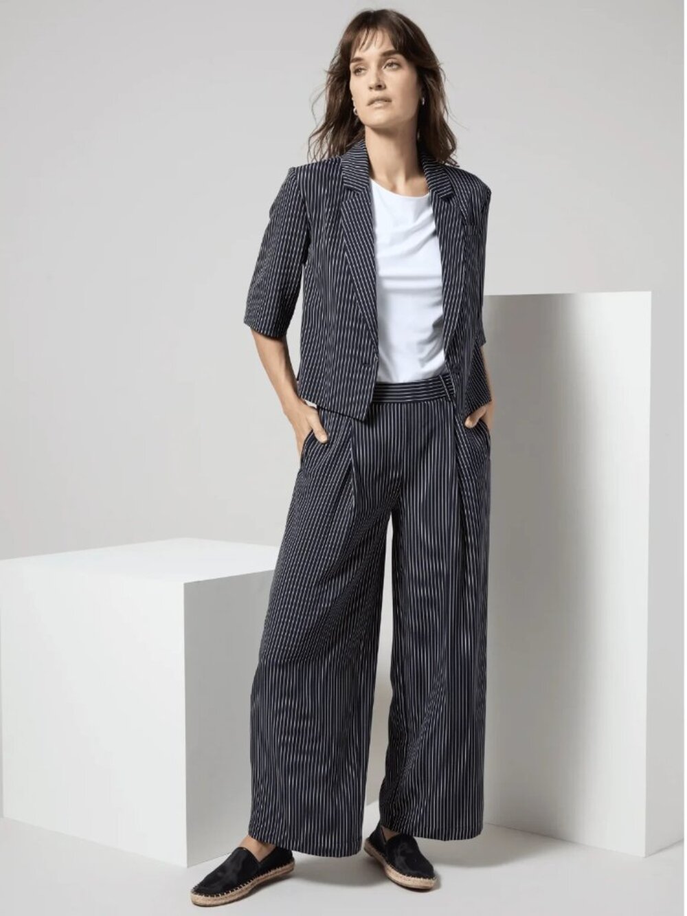 LYSSE CROPPED 2 PIECE SUIT SET NAVY PINSTRIPE